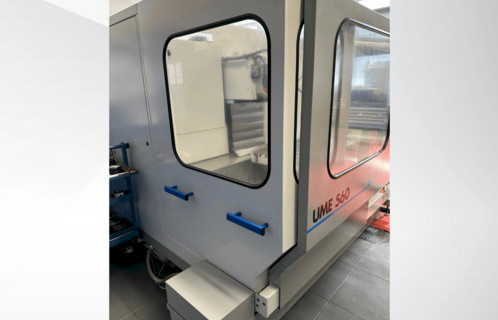 3side-view-of-mikron-ume-560-machine
